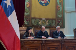 DEM realiza concursos público para proveer cargos de director de tres establecimientos educacionales de Santiago.