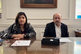 DEM realiza sorteo público para integrar comisión en concursos ADP en tres establecimientos